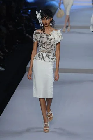 Look 10